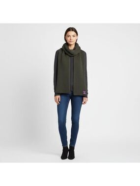 Northern Watters wool grey winter scarf